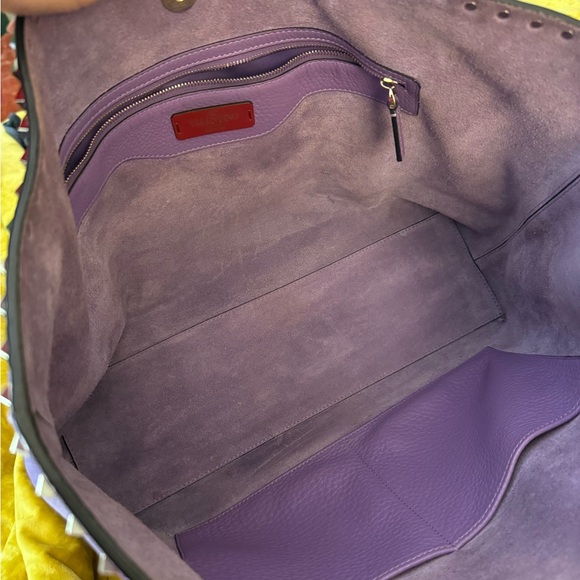 Rockstud leather tote bag - Picture 8 of 13